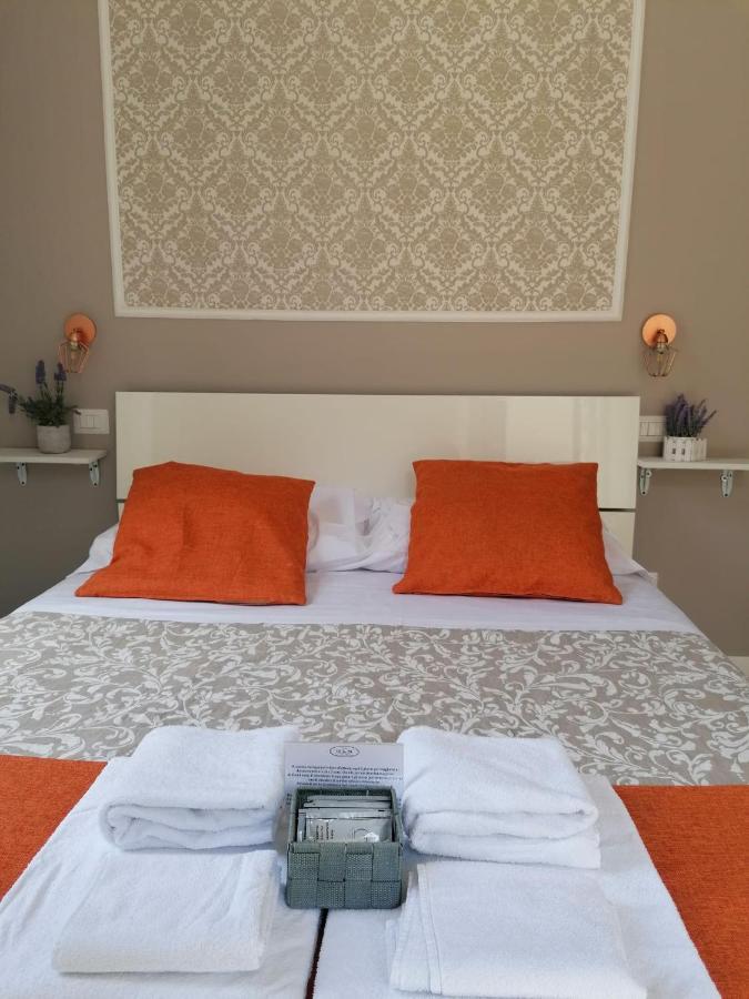 Amedeo Square Bed & Breakfast Napoli Exterior foto