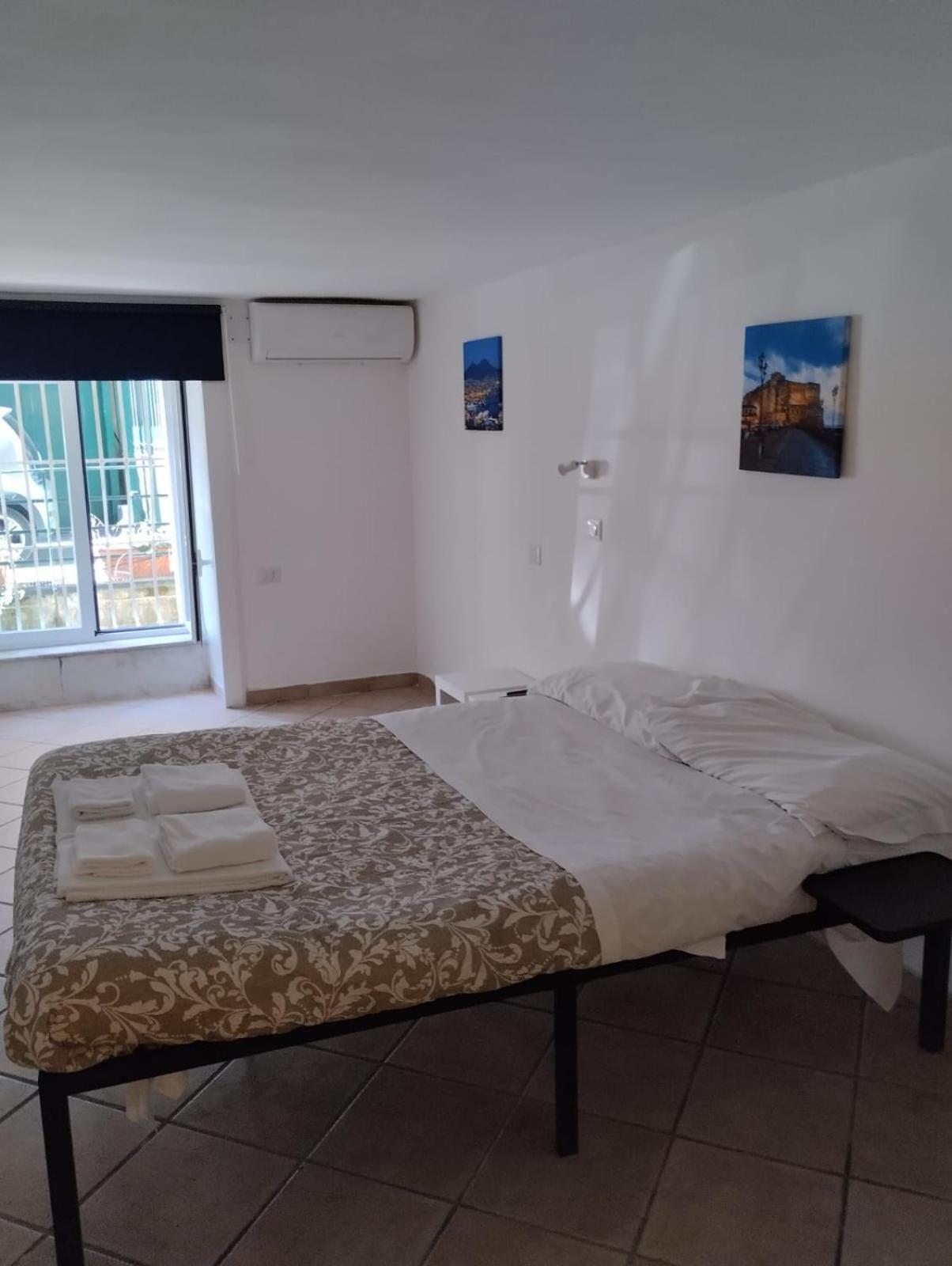 Amedeo Square Bed & Breakfast Napoli Exterior foto