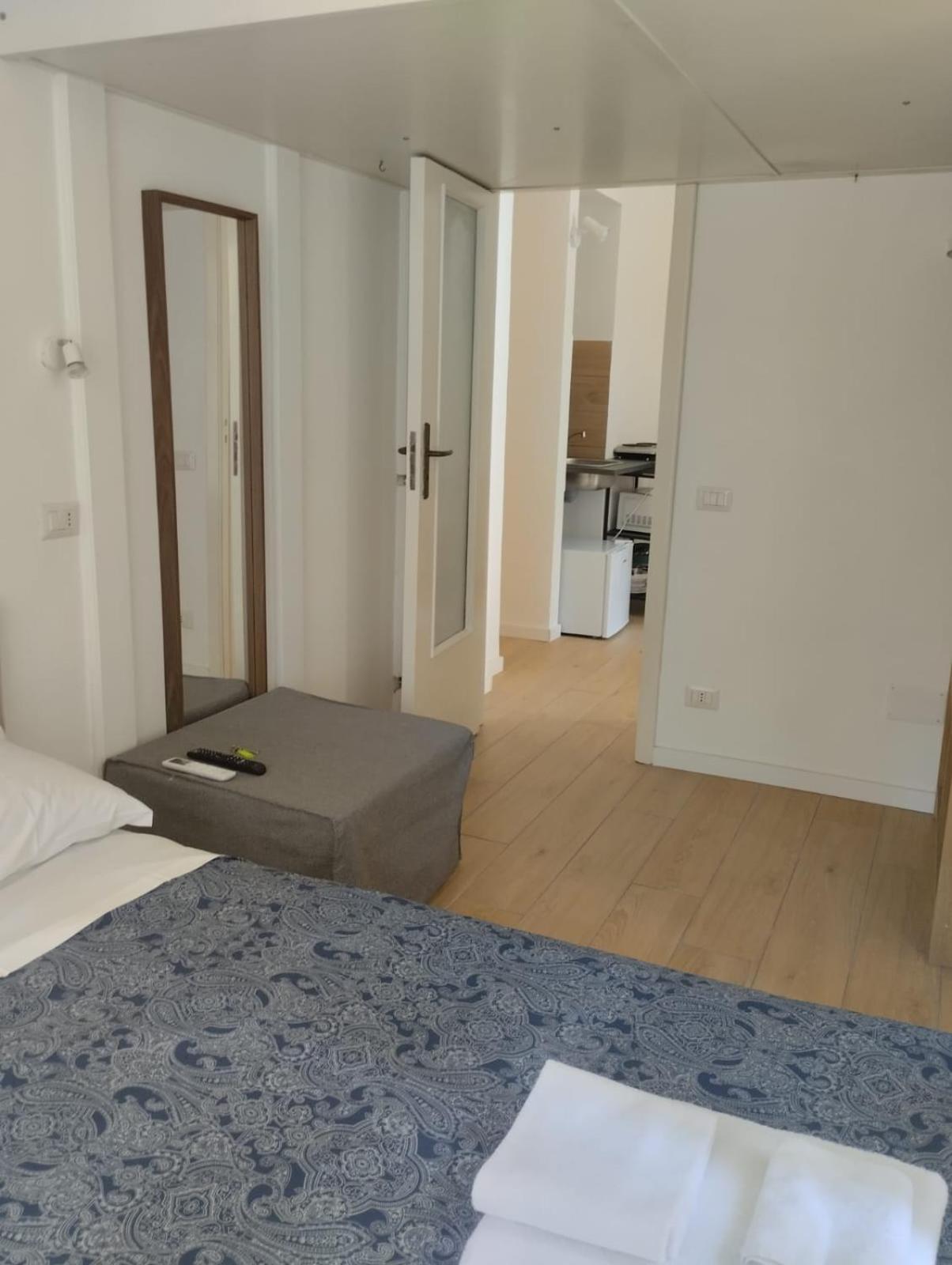 Amedeo Square Bed & Breakfast Napoli Exterior foto