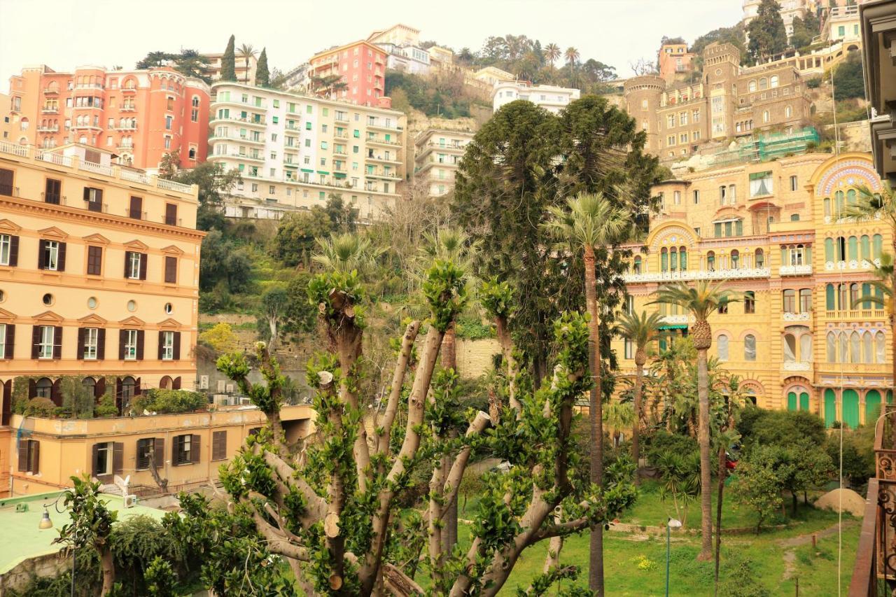 Amedeo Square Bed & Breakfast Napoli Exterior foto
